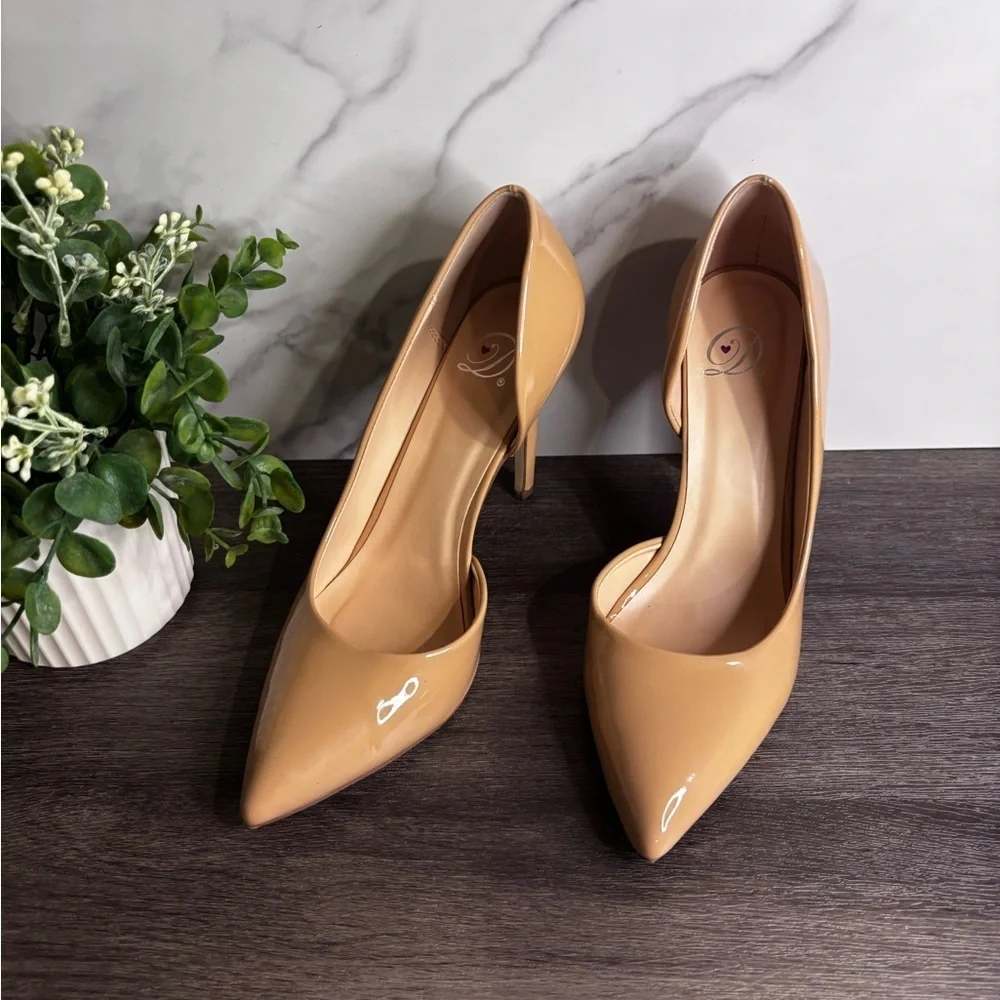 DC Glossy Nude Heels